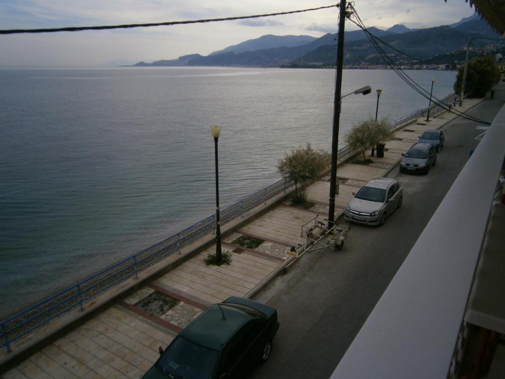 Antonios Rooms Ακράτα Εξωτερικό φωτογραφία