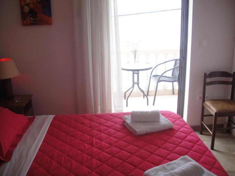 Antonios Rooms Ακράτα Δωμάτιο φωτογραφία