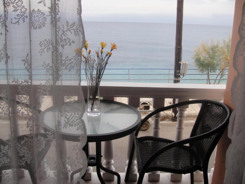 Antonios Rooms Ακράτα Δωμάτιο φωτογραφία